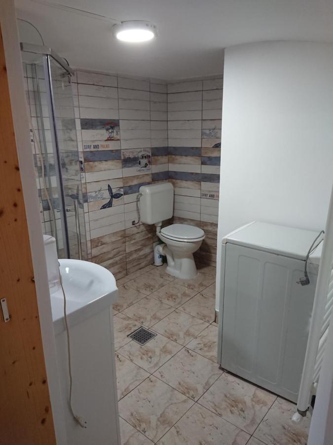 Katy'S Studio Apartment Брашов Екстериор снимка